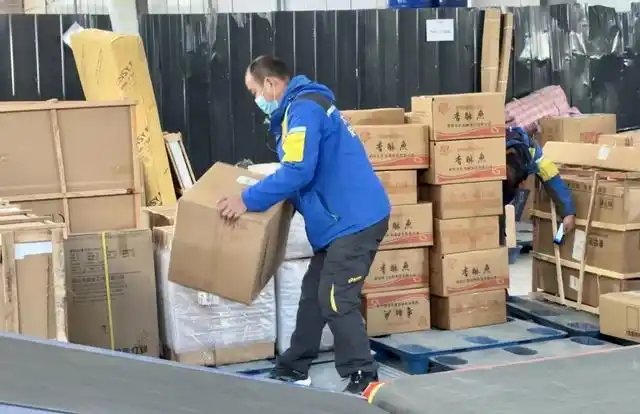 疫情快递停运谣言_快递停运_快递春节期间服务情况