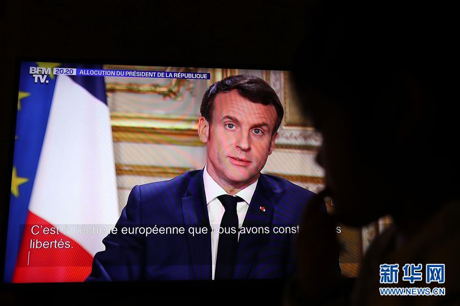 法国因疫情严重采取系列防控措施，马克龙宣布关闭学校等