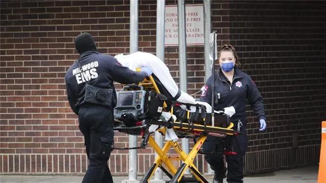 诺姆·乔姆斯基_全球疫情_美国疫情失控